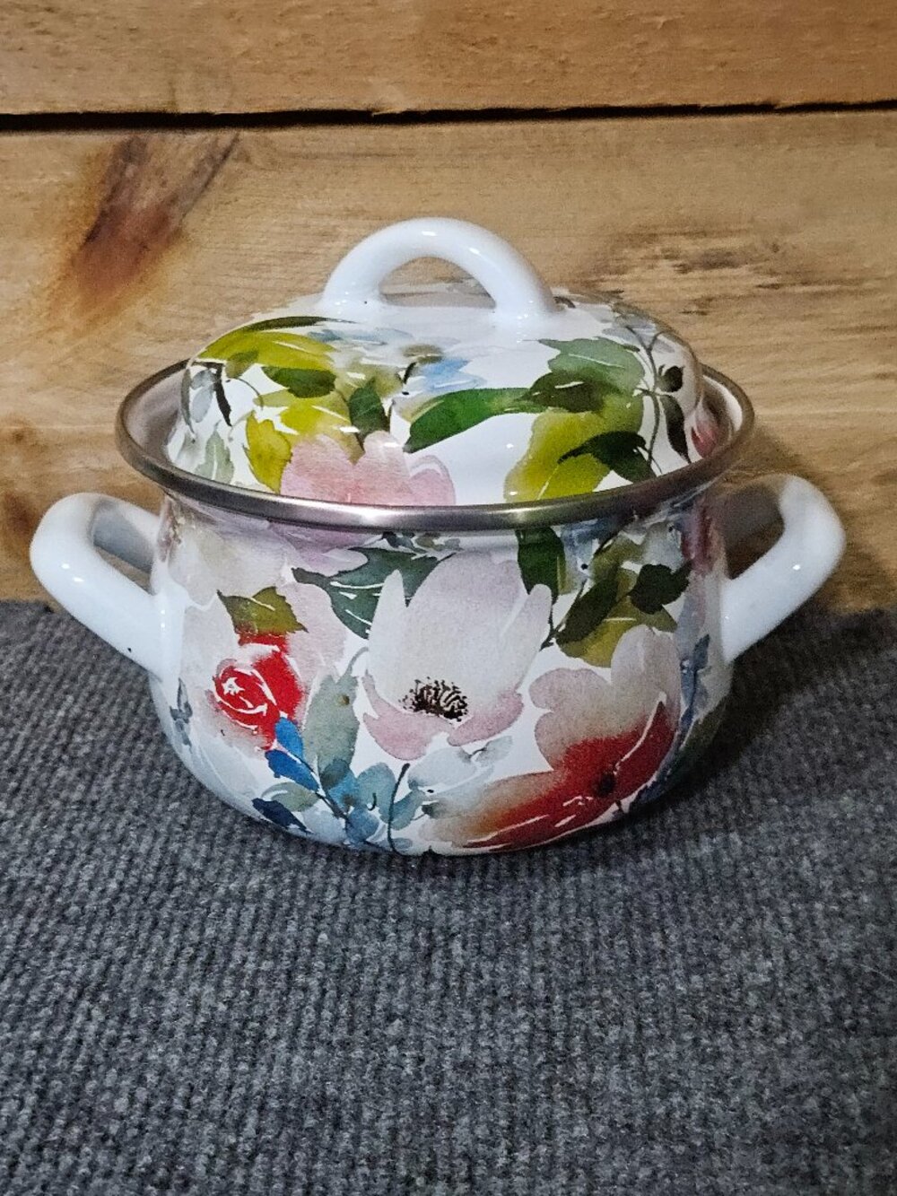 Crofton Floral Casserole Pot